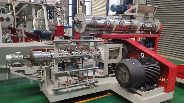 <h3>1-60T/H Automatic Floating Fish Feed Production Line Solution</h3>
